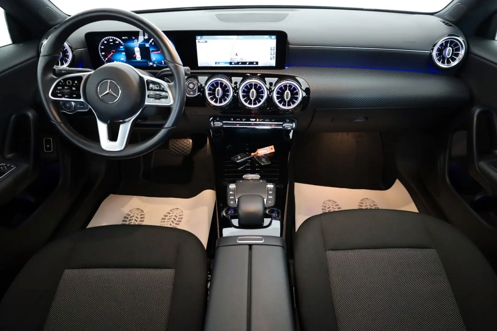 CLA 200d Coupé Navi,LED,Kamera,Park-Paket,Apple