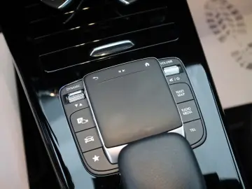 CLA 200d Coupé Navi,LED,Kamera,Park-Paket,Apple