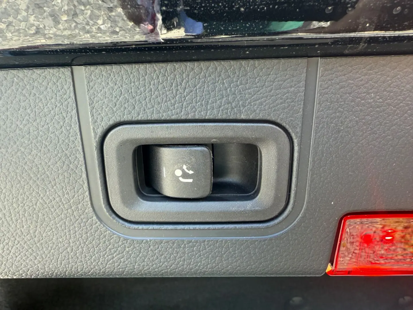 CLA 200 d CLA -Klasse*BUSINES*AHK*NAVI*TEIL-LEDE