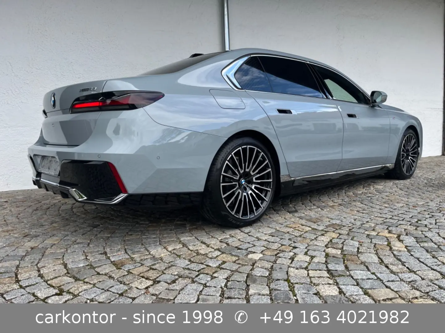 i7 xDr. 60 *M SPORT*THEATRE*LOUNGE SEAT*AUT DOOR