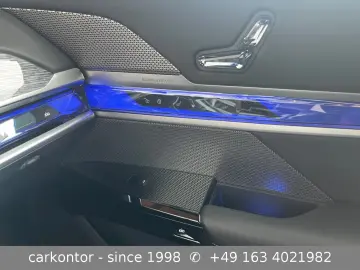i7 xDr. 60 *M SPORT*THEATRE*LOUNGE SEAT*AUT DOOR
