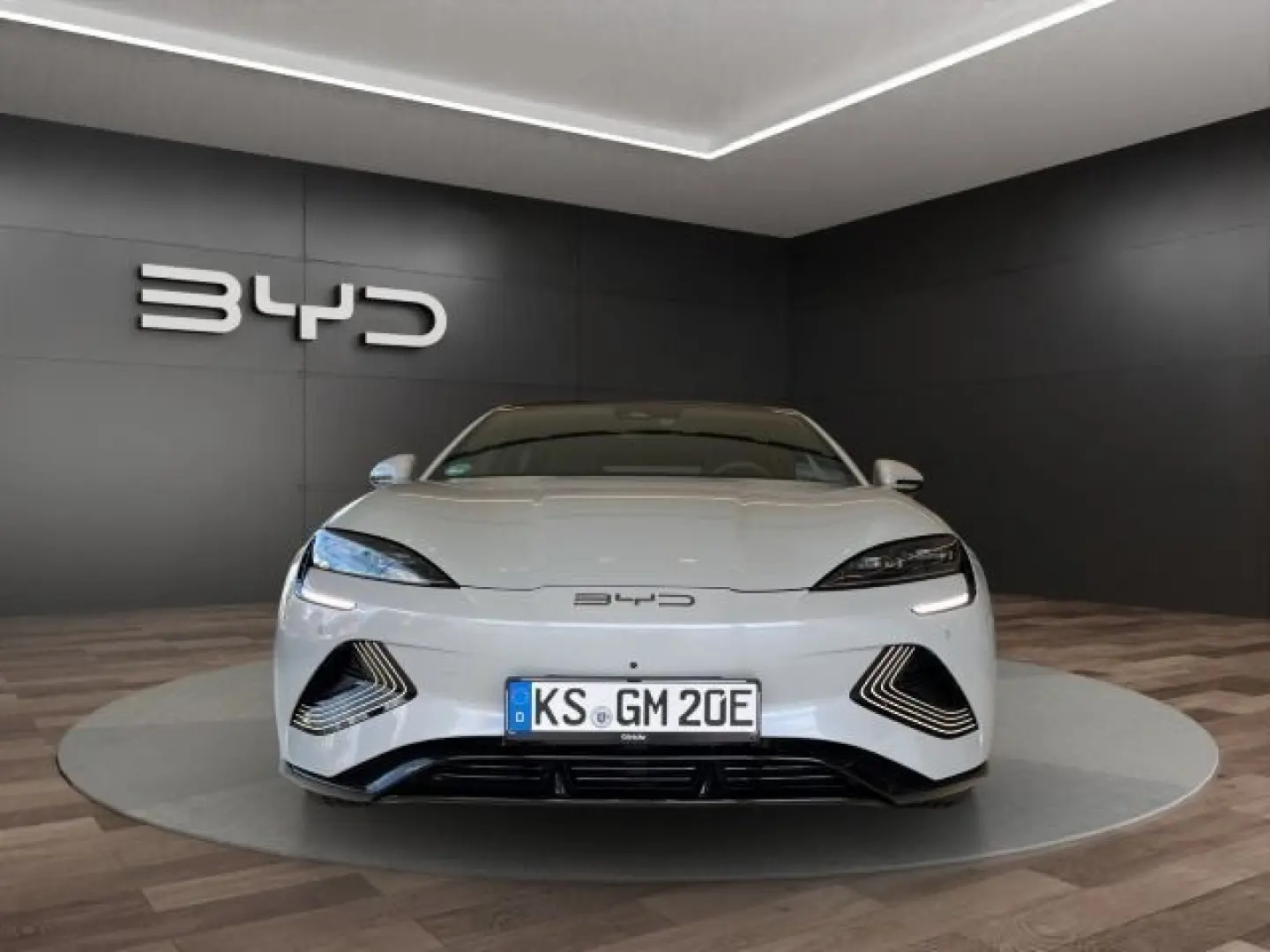 Seal Excellence AWD Panorama-Glasdach 360°Kamera