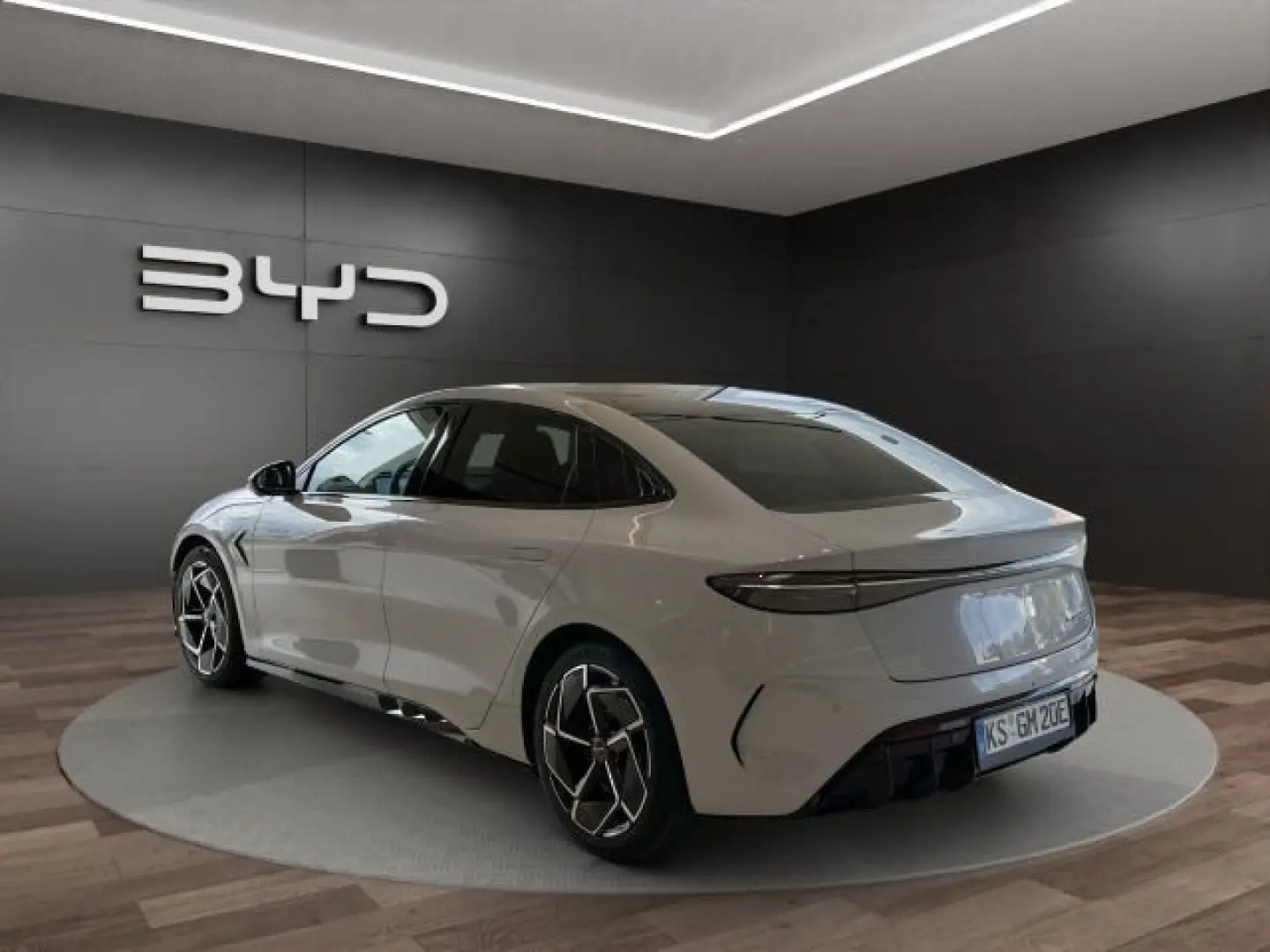 Seal Excellence AWD Panorama-Glasdach 360°Kamera