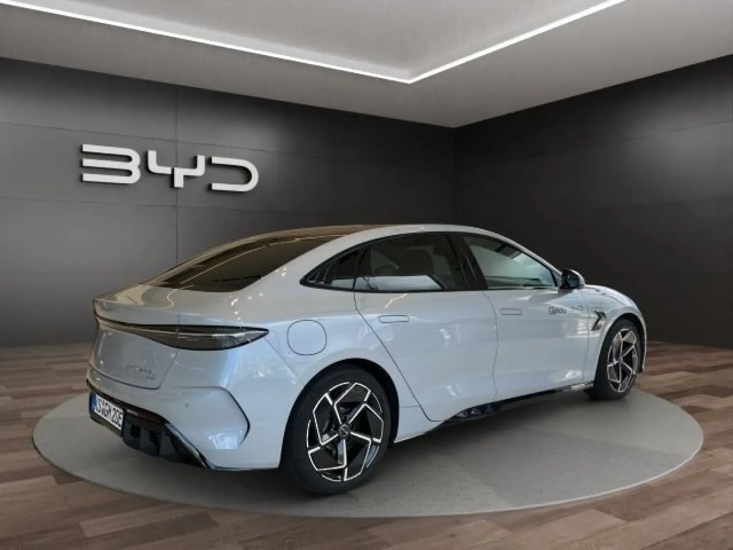 Seal Excellence AWD Panorama-Glasdach 360°Kamera