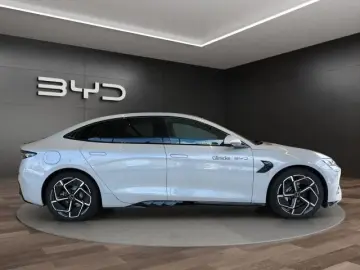 Seal Excellence AWD Panorama-Glasdach 360°Kamera