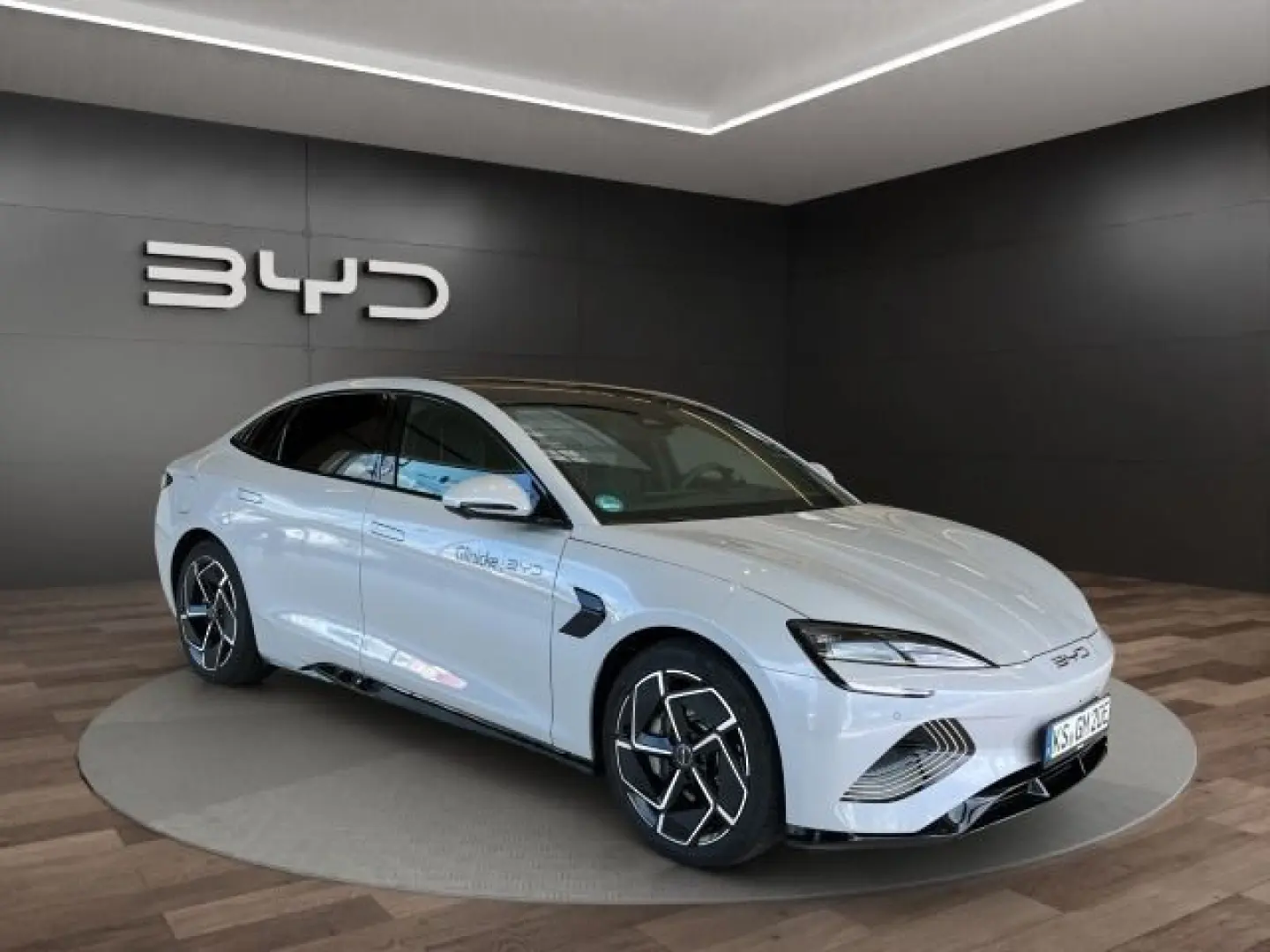 Seal Excellence AWD Panorama-Glasdach 360°Kamera