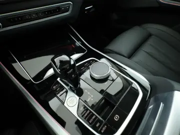 X5 xDrive 30d xLine *Pano*Sitzklima*AHK*Standh.*