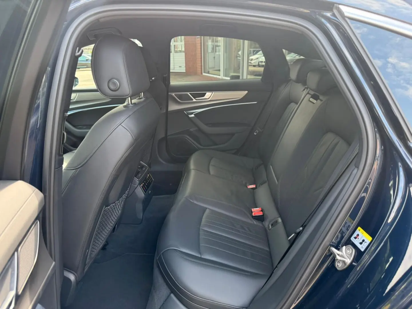 A6 Lim. 40 TDI design *LEDER*AHK*1.HAND