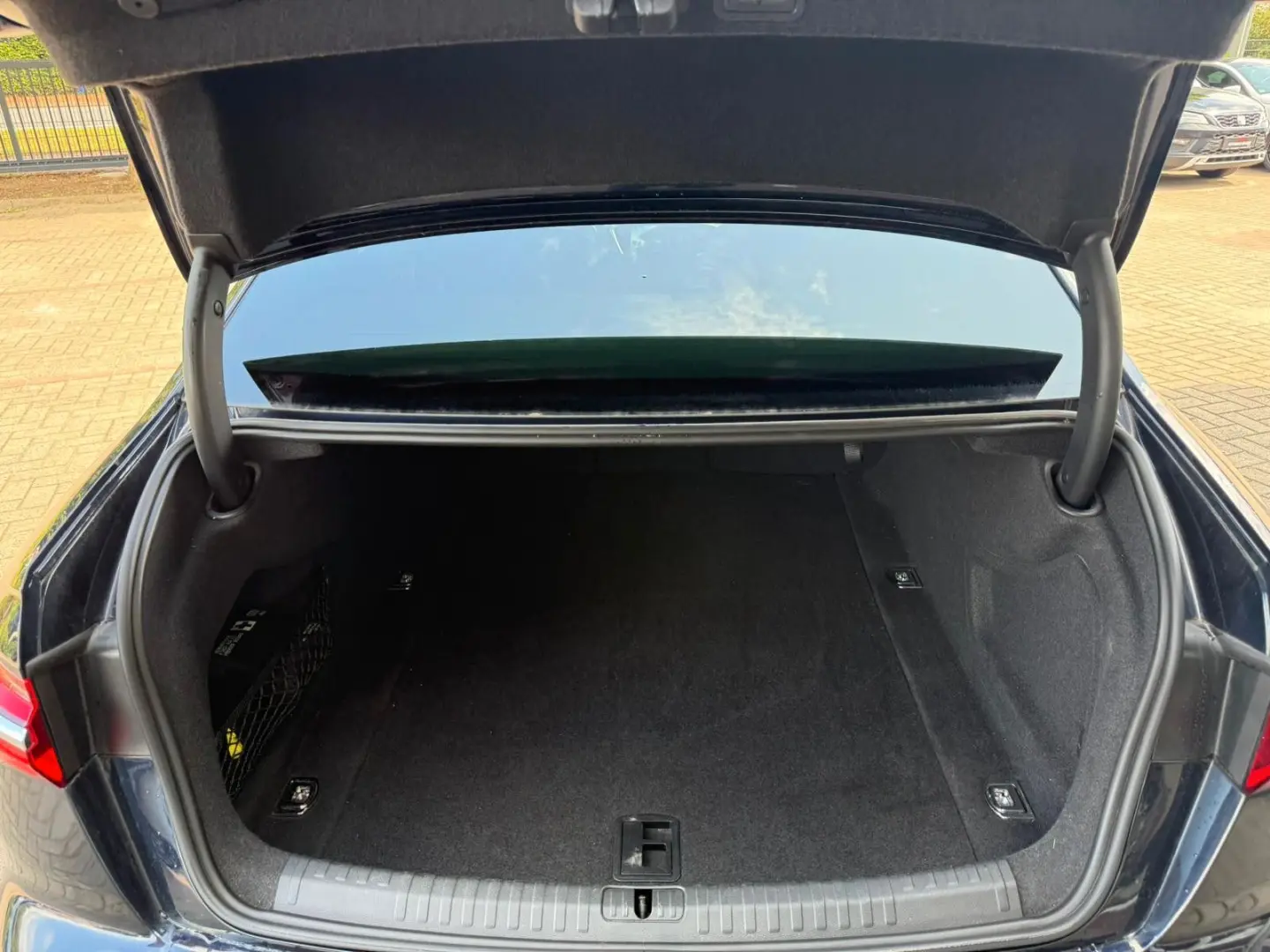 A6 Lim. 40 TDI design *LEDER*AHK*1.HAND