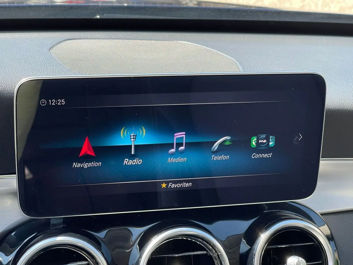 C 180 C 180 (205.076)/LED/Navi/Bluetooth/Tempoma