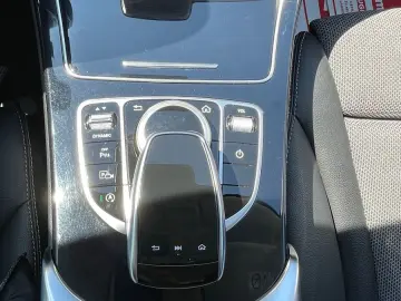 C 180 C 180 (205.076)/LED/Navi/Bluetooth/Tempoma