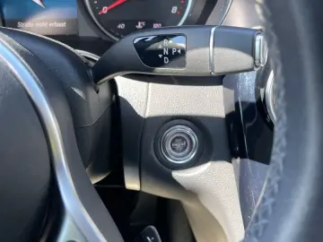 C 180 C 180 (205.076)/LED/Navi/Bluetooth/Tempoma