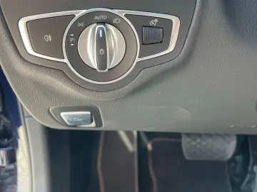 C 180 C 180 (205.076)/LED/Navi/Bluetooth/Tempoma
