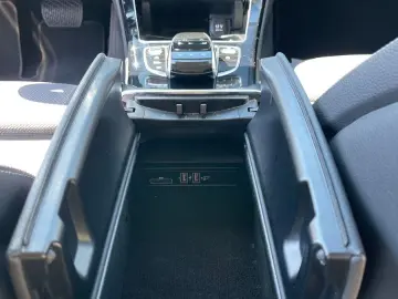 C 180 C 180 (205.076)/LED/Navi/Bluetooth/Tempoma