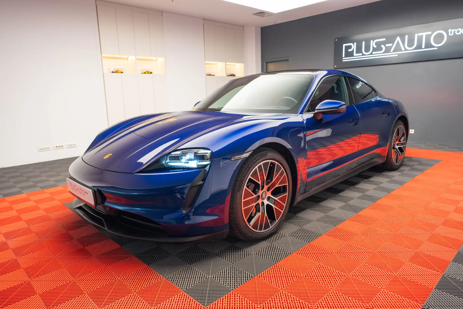 Porche Taycan