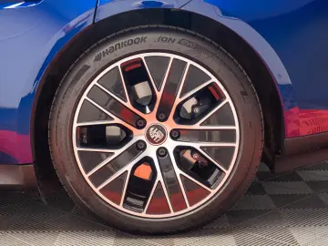 Porche Taycan