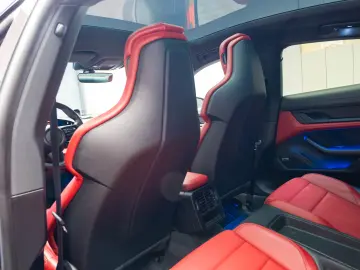Porche Taycan
