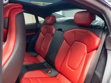 Porche Taycan