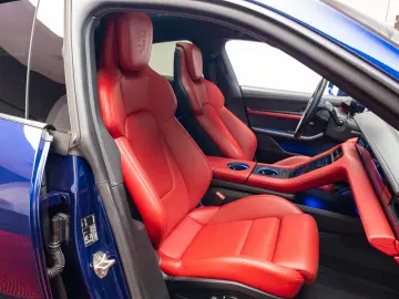 Porche Taycan