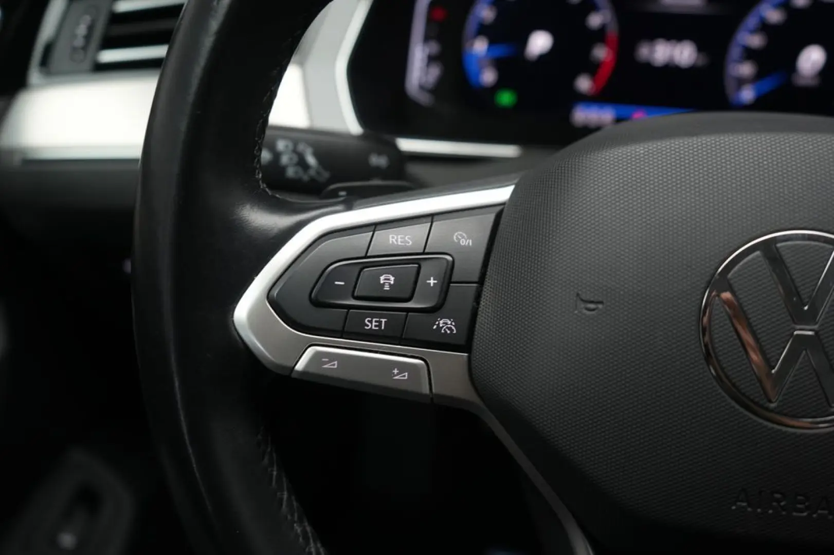 VW Passat 2.0 TSI DSG | Elegance | Navi | Virtual Cockpit