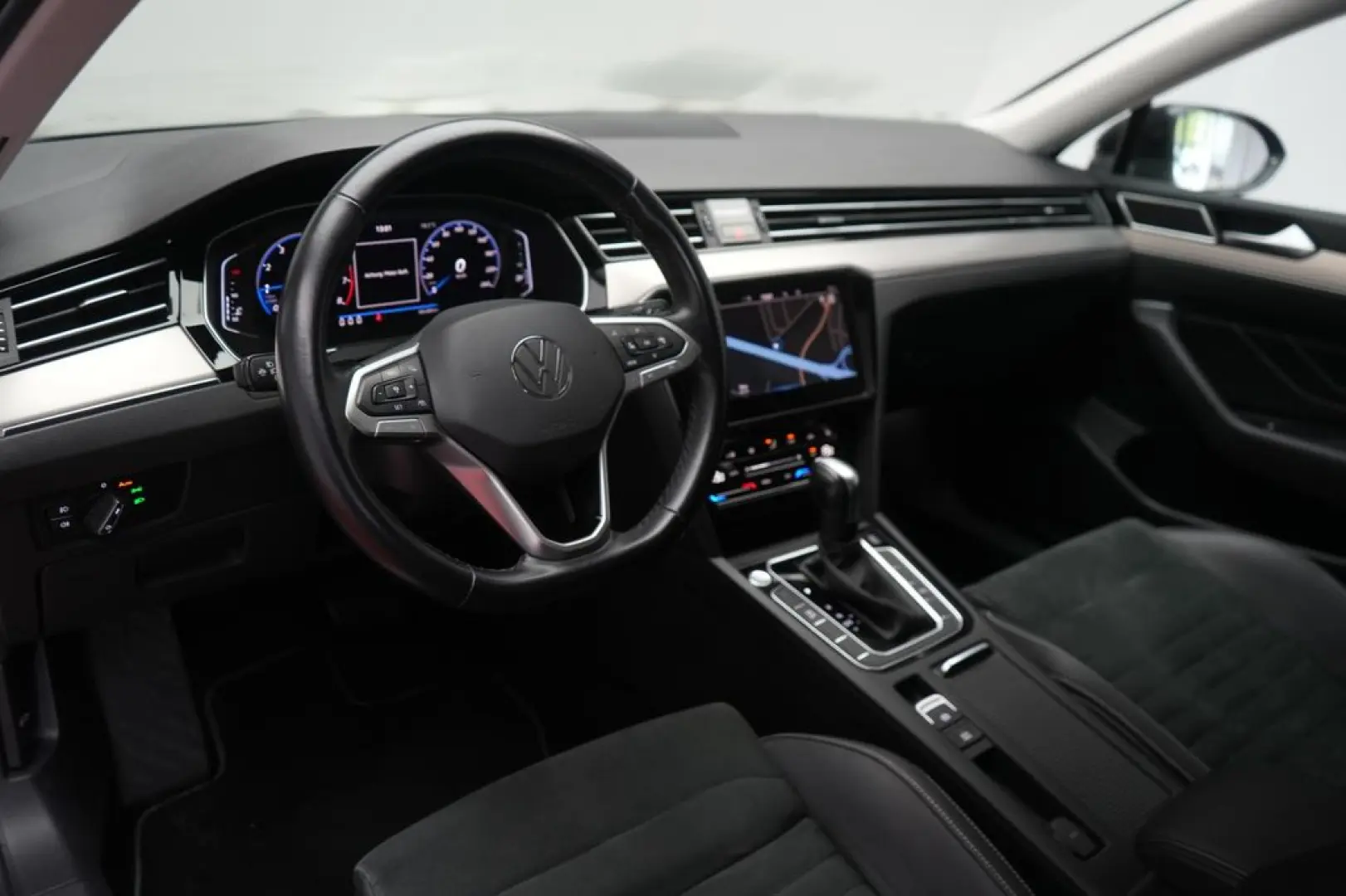 VW Passat 2.0 TSI DSG | Elegance | Navi | Virtual Cockpit