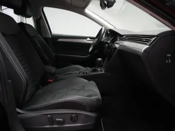 VW Passat 2.0 TSI DSG | Elegance | Navi | Virtual Cockpit