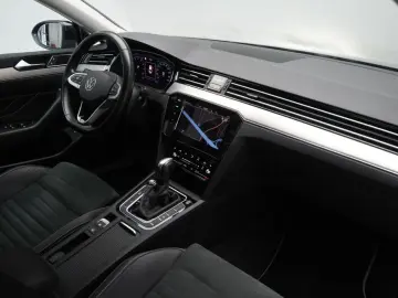 VW Passat 2.0 TSI DSG | Elegance | Navi | Virtual Cockpit