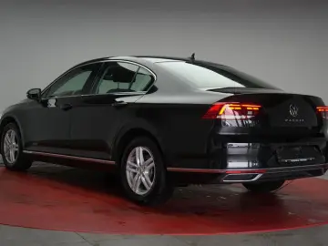 VW Passat 2.0 TSI DSG | Elegance | Navi | Virtual Cockpit