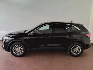 Ford Kuga Hybrid Titanium