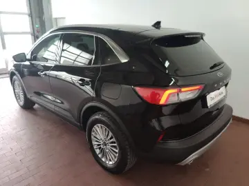 Ford Kuga Hybrid Titanium