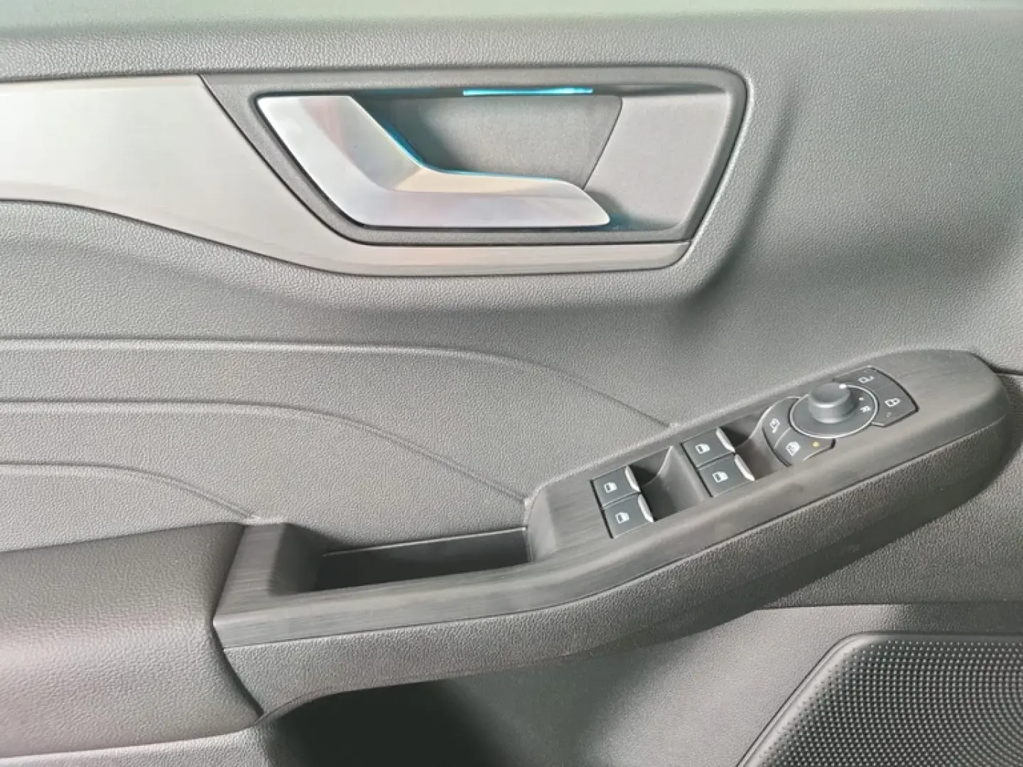 Ford Kuga Hybrid Titanium
