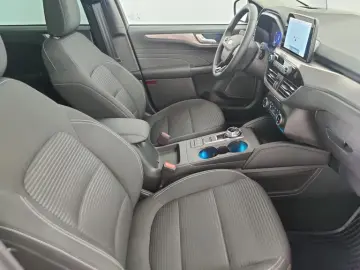 Ford Kuga Hybrid Titanium