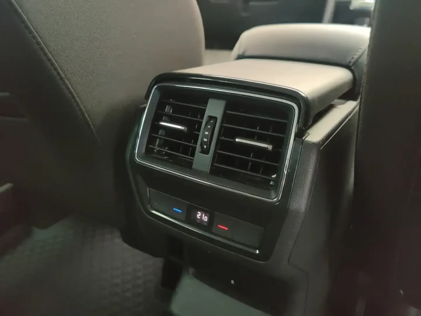 Škoda Karoq STYLE 1.5 TSI DSG