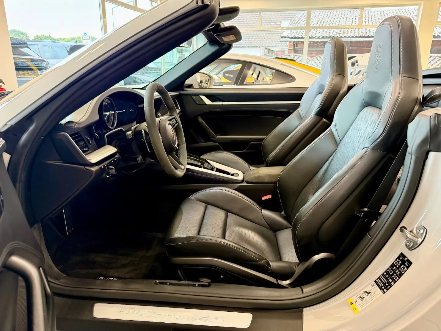 911 992 Carrera 4S Cabrio SportDesign/APPROVED