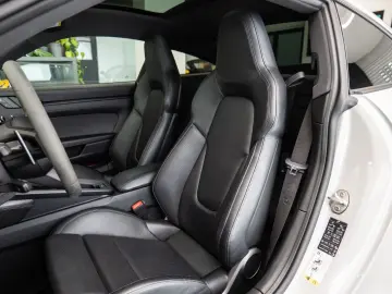 911 (992) Carrera 4 GTS /PorscheApproved/BOSE