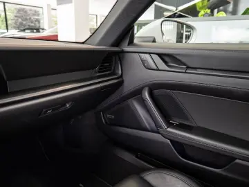 911 (992) Carrera 4 GTS /PorscheApproved/BOSE