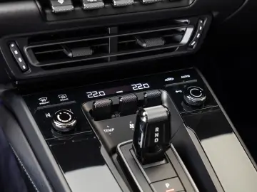 911 (992) Carrera 4 GTS /PorscheApproved/BOSE