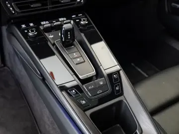 911 (992) Carrera 4 GTS /PorscheApproved/BOSE
