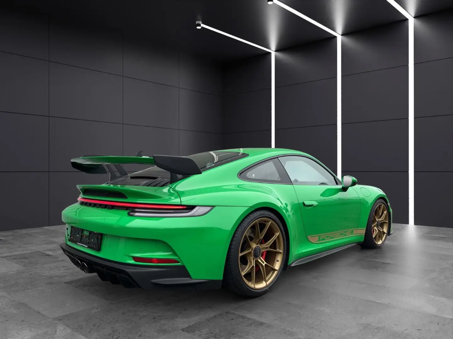 911 (992) GT3 Clubsport Lift Matrix BOSE Chrono