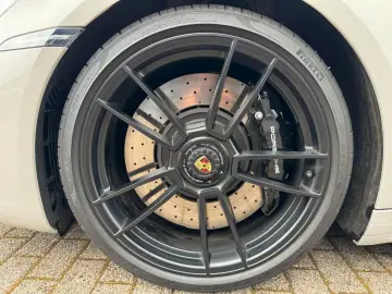 992 4 GTS LIFT MATRIX PDLS+ SHD BOSE 18 W.SITZ