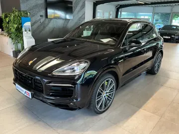 Cayenne E-Hybrid Panoramadach Matrix HUD BOSE