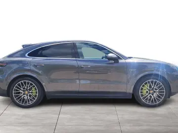 Cayenne Coupé E-Hybrid Luftfederung Vierradlenk