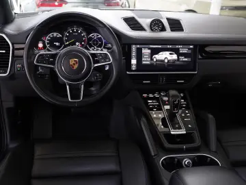 Cayenne E-Hybrid SportDesign Pano Burmester® 3D