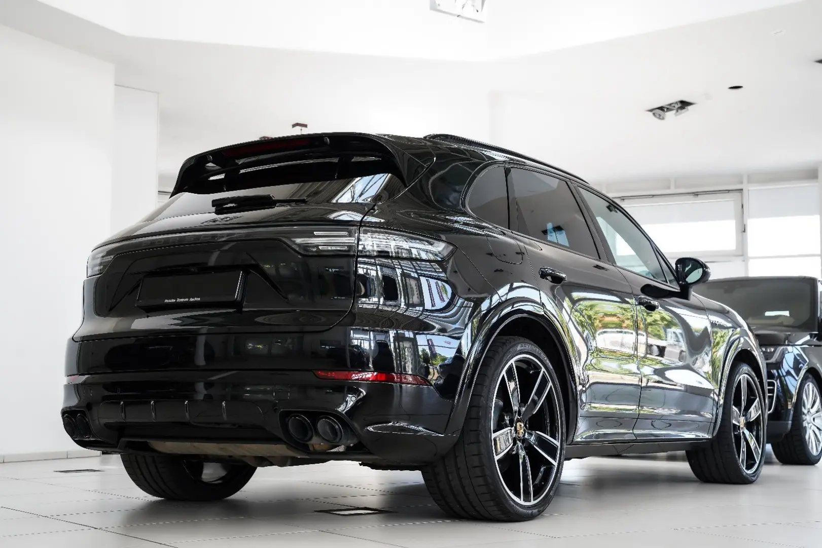 Cayenne E-Hybrid SportDesign Pano Burmester® 3D