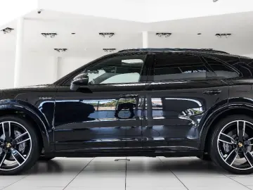 Cayenne E-Hybrid SportDesign Pano Burmester® 3D