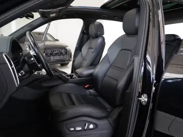 Cayenne E-Hybrid SportDesign Pano Burmester® 3D