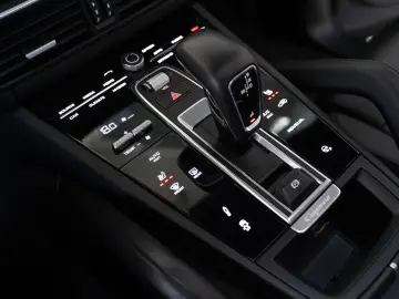 Cayenne E-Hybrid SportDesign Pano Burmester® 3D