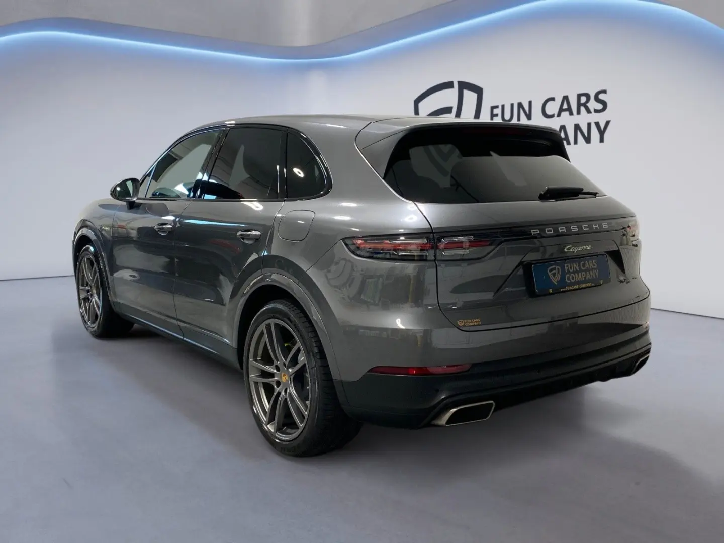 Cayenne E-Hybrid HuD Pano Bose LED Leder Luftfd.