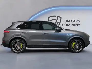 Cayenne E-Hybrid HuD Pano Bose LED Leder Luftfd.