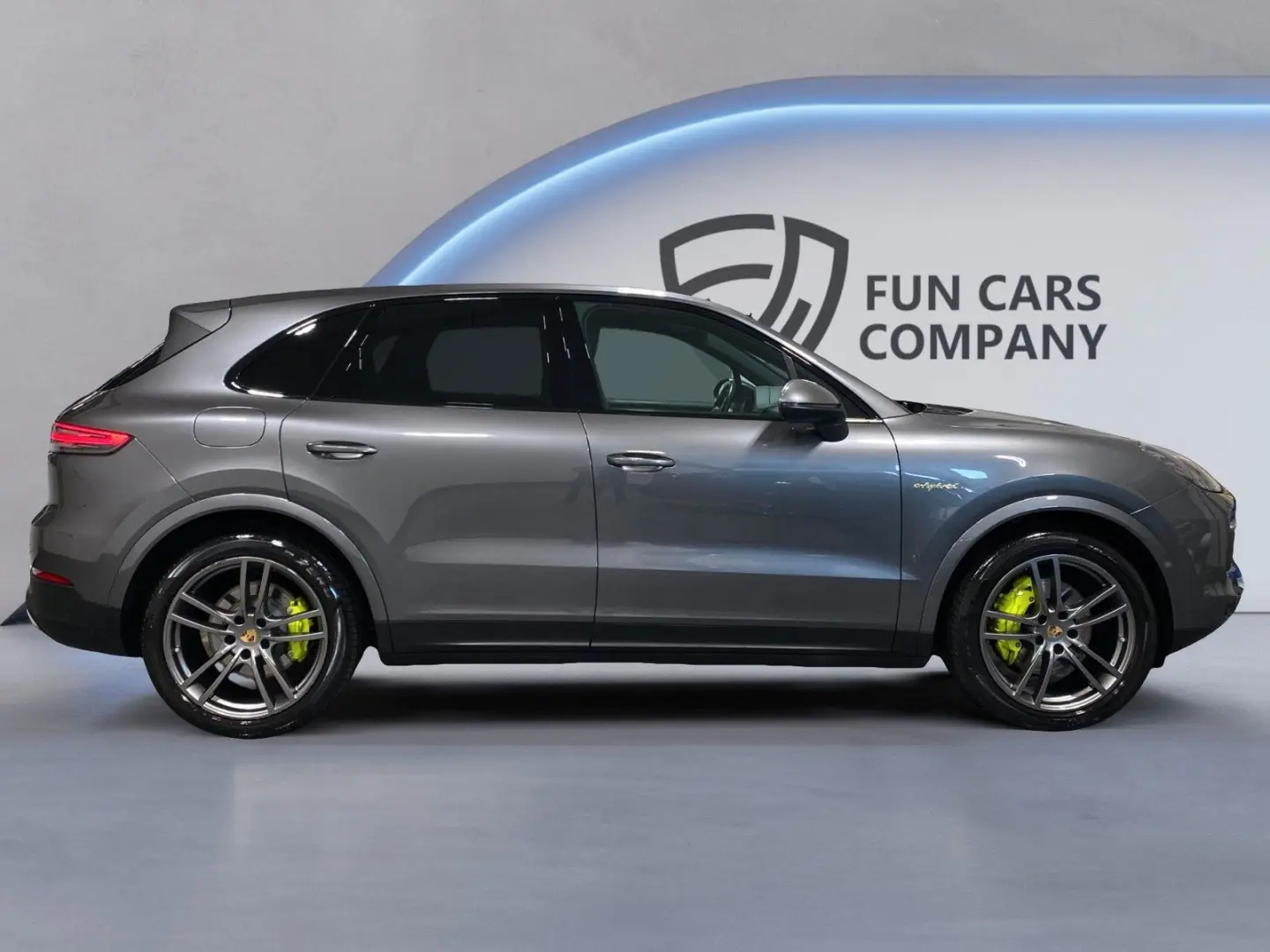 Cayenne E-Hybrid HuD Pano Bose LED Leder Luftfd.